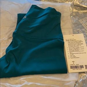 Lululemon Align crop